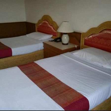 Pailyn Hotel Sukhothai Ngoại thất bức ảnh
