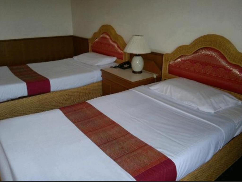 Pailyn Hotel Sukhothai Ngoại thất bức ảnh