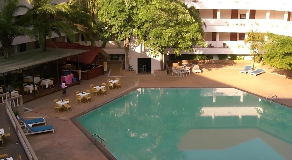 Pailyn Hotel Sukhothai Ngoại thất bức ảnh