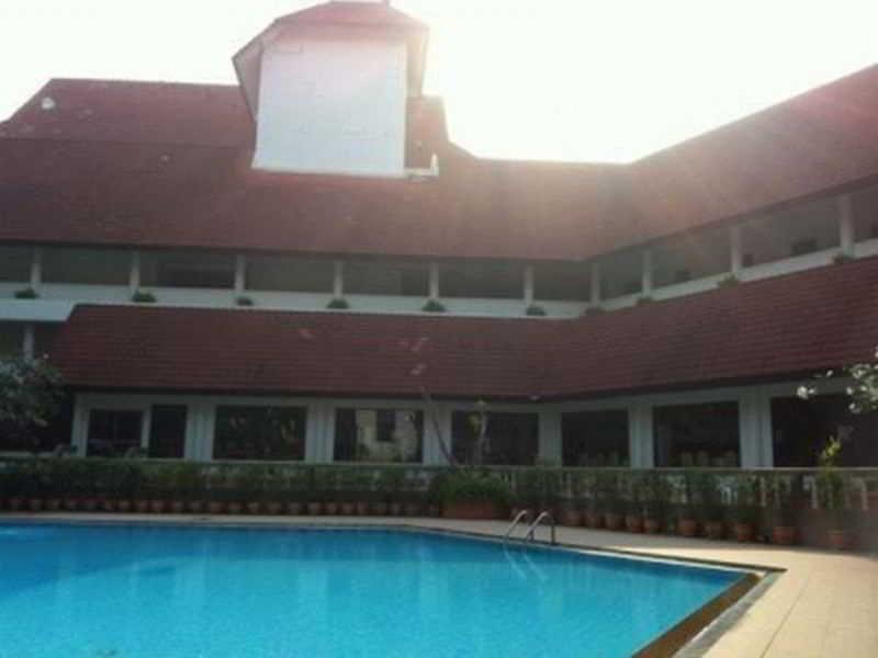 Pailyn Hotel Sukhothai Ngoại thất bức ảnh